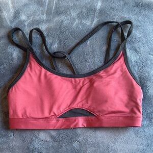 Women's virus Sports Bra
